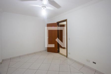 Casa à venda com 540m², 7 quartos e 3 vagas Casa à venda com 540m², 7 quartos e 3 vagasQuarto 1 Casa 2