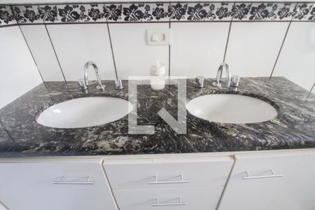 Casa à venda com 540m², 7 quartos e 3 vagas Casa à venda com 540m², 7 quartos e 3 vagasPia