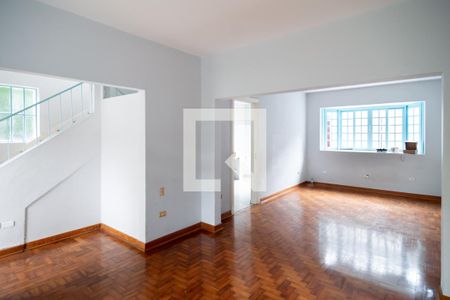 Sala de casa para alugar com 2 quartos, 140m² em Jardim das Acácias, São Paulo