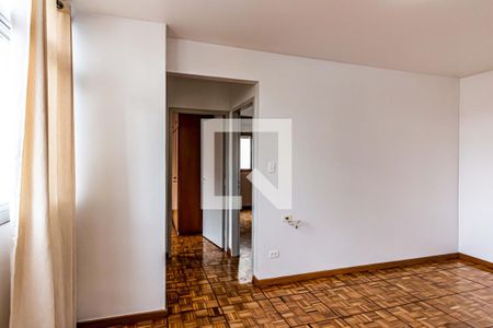 Apartamento para alugar com 75m², 2 quartos e 1 vagaSala