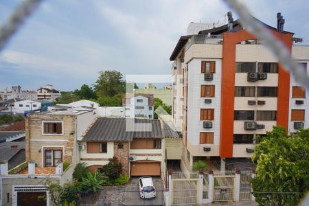 Sala - Vista de apartamento à venda com 3 quartos, 88m² em Passo da Areia, Porto Alegre