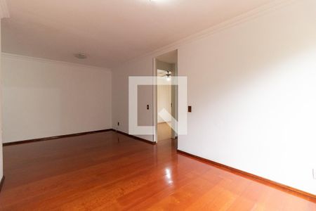 Sala de apartamento para alugar com 2 quartos, 63m² em Jardim Santa Emilia, São Paulo