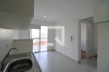 Sala/Cozinha  de apartamento à venda com 2 quartos, 35m² em Barra Funda, São Paulo