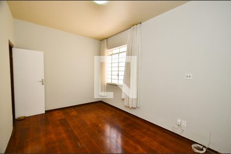 Quarto2 de apartamento para alugar com 3 quartos, 110m² em Santa Efigênia, Belo Horizonte