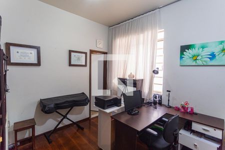 Suíte de apartamento à venda com 3 quartos, 110m² em Santa Efigênia, Belo Horizonte