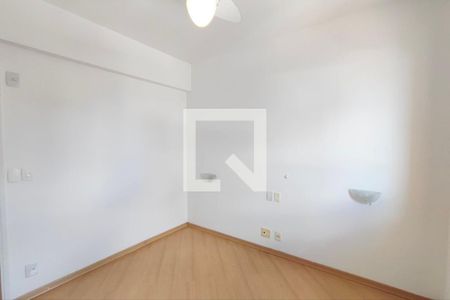 Quarto  de apartamento à venda com 1 quarto, 50m² em Cambuí, Campinas