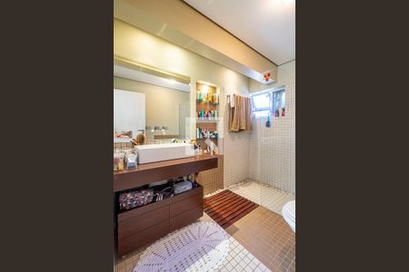 Suíte - Banheiro de apartamento à venda com 2 quartos, 105m² em Jardim das Bandeiras, São Paulo