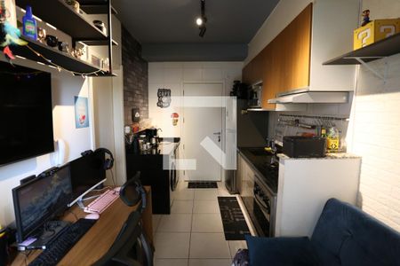 Sala/Cozinha de apartamento à venda com 1 quarto, 35m² em Vila Penteado, São Paulo