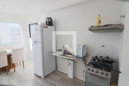 Sala  / Cozinha  de apartamento para alugar com 1 quarto, 25m² em Vila Butantã, São Paulo