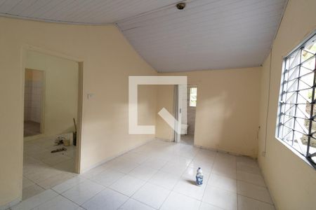 Quarto de casa para alugar com 1 quarto, 100m² em Rio Pequeno, São Paulo