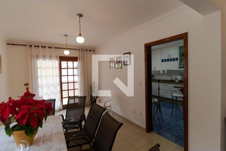 Salas de casa à venda com 3 quartos, 180m² em Nova Campinas, Campinas