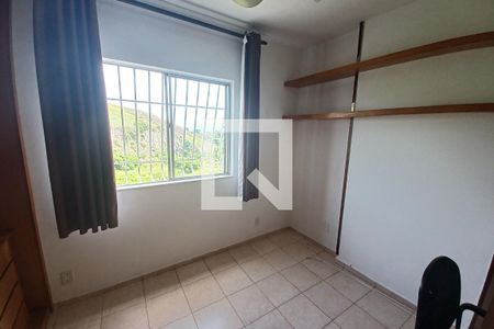 Quarto 2 de apartamento para alugar com 2 quartos, 63m² em Engenhoca, Niterói