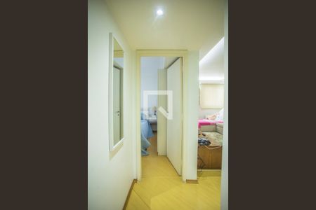 Corredor - Quartos de apartamento para alugar com 2 quartos, 80m² em Saúde, São Paulo