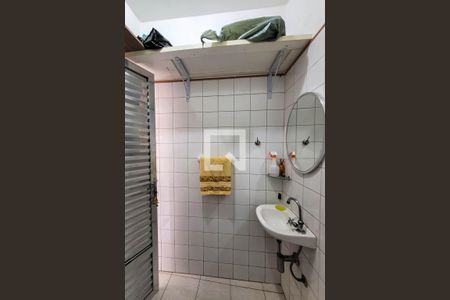 Casa à venda com 270m², 3 quartos e 5 vagas Casa à venda com 270m², 3 quartos e 5 vagasBanheiro de serviço