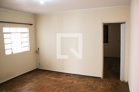 Sala de casa à venda com 2 quartos, 200m² em Jardim Itapemirim, São Paulo