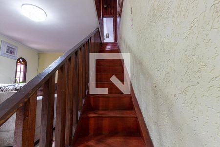 Escada de casa à venda com 4 quartos, 143m² em Vila Constança, São Paulo
