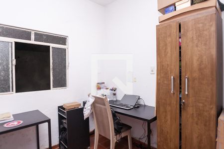 Escritório de casa à venda com 3 quartos, 120m² em Vila Madeira, Nova Lima