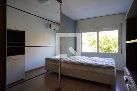 Quarto 1 de apartamento para alugar com 2 quartos, 62m² em São João, Porto Alegre