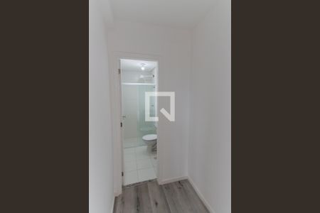 Banheiro de apartamento para alugar com 1 quarto, 31m² em Vila Mazzei, São Paulo