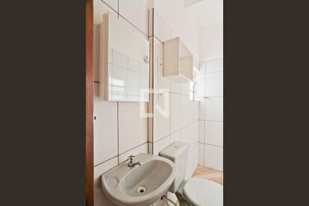Banheiro de kitnet/studio para alugar com 1 quarto, 45m² em Vila Penteado, São Paulo