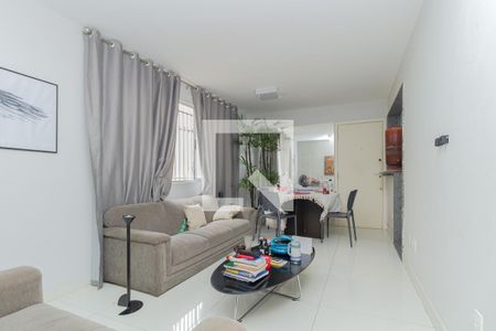 Sala de apartamento para alugar com 3 quartos, 75m² em São Pedro, Belo Horizonte