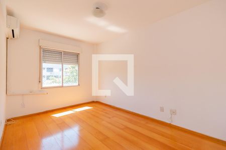 Quarto 1 de apartamento para alugar com 2 quartos, 61m² em Cristal, Porto Alegre