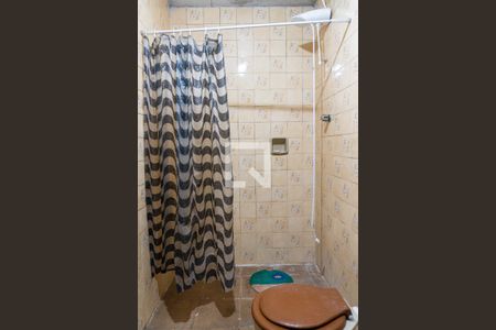 Casa para alugar com 200m², 4 quartos e 9 vagas Casa para alugar com 200m², 4 quartos e 9 vagasBanheiro de Serviço Detalhe