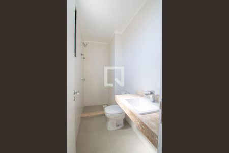 Banheiro de kitnet/studio para alugar com 1 quarto, 53m² em Tristeza, Porto Alegre