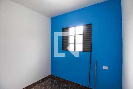Quarto 2 de casa para alugar com 2 quartos, 100m² em Vila Alzira, São Paulo