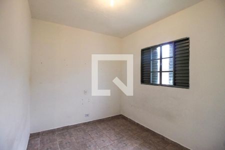 Quarto 1 de casa para alugar com 2 quartos, 100m² em Vila Alzira, São Paulo