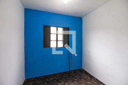Quarto 2 de casa para alugar com 2 quartos, 100m² em Vila Alzira, São Paulo