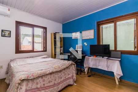 Dormitório de casa à venda com 4 quartos, 120m² em Hípica, Porto Alegre