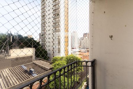 Varanda  de apartamento para alugar com 2 quartos, 70m² em Vila Nova Conceição, São Paulo