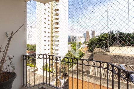 Varanda  de apartamento para alugar com 2 quartos, 70m² em Vila Nova Conceição, São Paulo