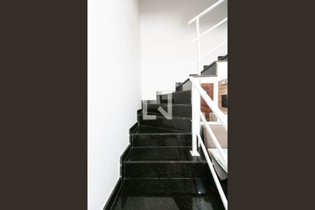Escada  de casa de condomínio à venda com 2 quartos, 62m² em Vila Progresso (zona Leste), São Paulo