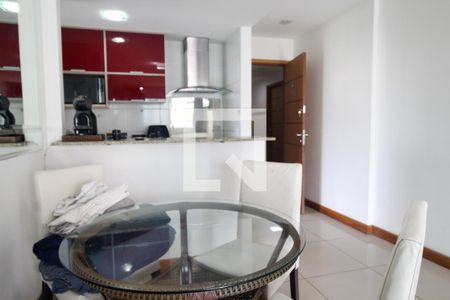 Sala de apartamento para alugar com 2 quartos, 75m² em Jacarepaguá, Rio de Janeiro