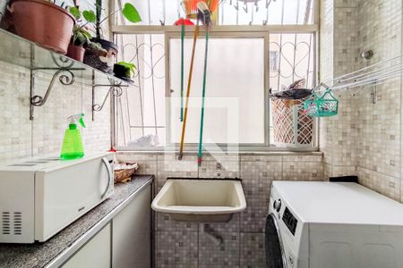 Apartamento para alugar com 200m², 3 quartos e 2 vagas Apartamento para alugar com 200m², 3 quartos e 2 vagasCozinha e Área de Serviço