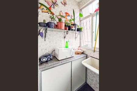 Apartamento para alugar com 200m², 3 quartos e 2 vagas Apartamento para alugar com 200m², 3 quartos e 2 vagasCozinha e Área de Serviço