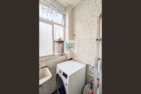 Apartamento para alugar com 200m², 3 quartos e 2 vagas Apartamento para alugar com 200m², 3 quartos e 2 vagasCozinha e Área de Serviço