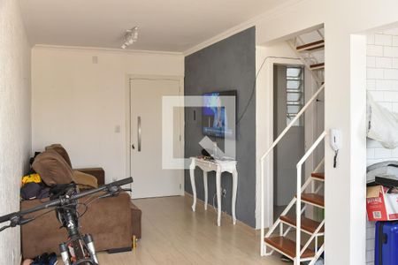 Sala de apartamento à venda com 1 quarto, 60m² em Passo da Areia, Porto Alegre