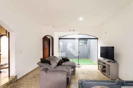 Sala de casa à venda com 4 quartos, 250m² em Jardim Santa Mena, Guarulhos
