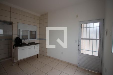 Sala-Cozinha de apartamento para alugar com 2 quartos, 36m² em Jardim Liderança, São Paulo