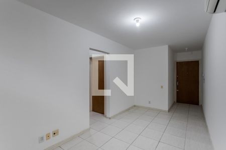 Sala de apartamento para alugar com 1 quarto, 45m² em Jardim do Salso, Porto Alegre