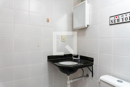 Banheiro de kitnet/studio para alugar com 1 quarto, 34m² em Jabaquara, São Paulo