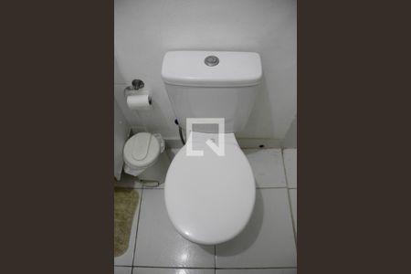 Casa à venda com 177m², 3 quartos e 2 vagas Casa à venda com 177m², 3 quartos e 2 vagasBanheiro 2