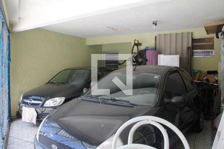 Casa à venda com 177m², 3 quartos e 2 vagas Casa à venda com 177m², 3 quartos e 2 vagasGaragem