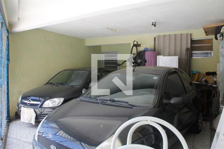Casa à venda com 177m², 3 quartos e 2 vagas Casa à venda com 177m², 3 quartos e 2 vagasGaragem