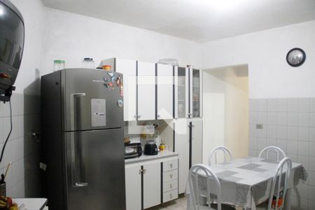Casa à venda com 177m², 3 quartos e 2 vagas Casa à venda com 177m², 3 quartos e 2 vagasCozinha