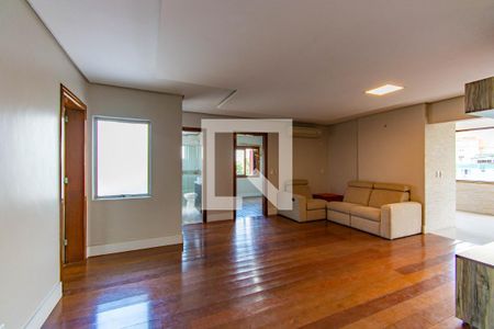 Sala de apartamento para alugar com 4 quartos, 230m² em Marechal Rondon, Canoas