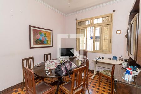 Casa à venda com 150m², 3 quartos e 4 vagas Casa à venda com 150m², 3 quartos e 4 vagasCopa